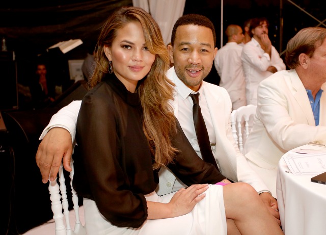 JohnLegend_ChrissyTeigen_Cropped