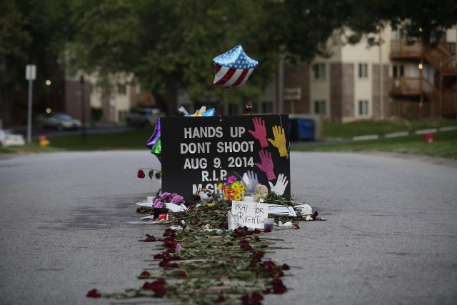 US-CRIME-RACE-POLICE-SHOOTING
