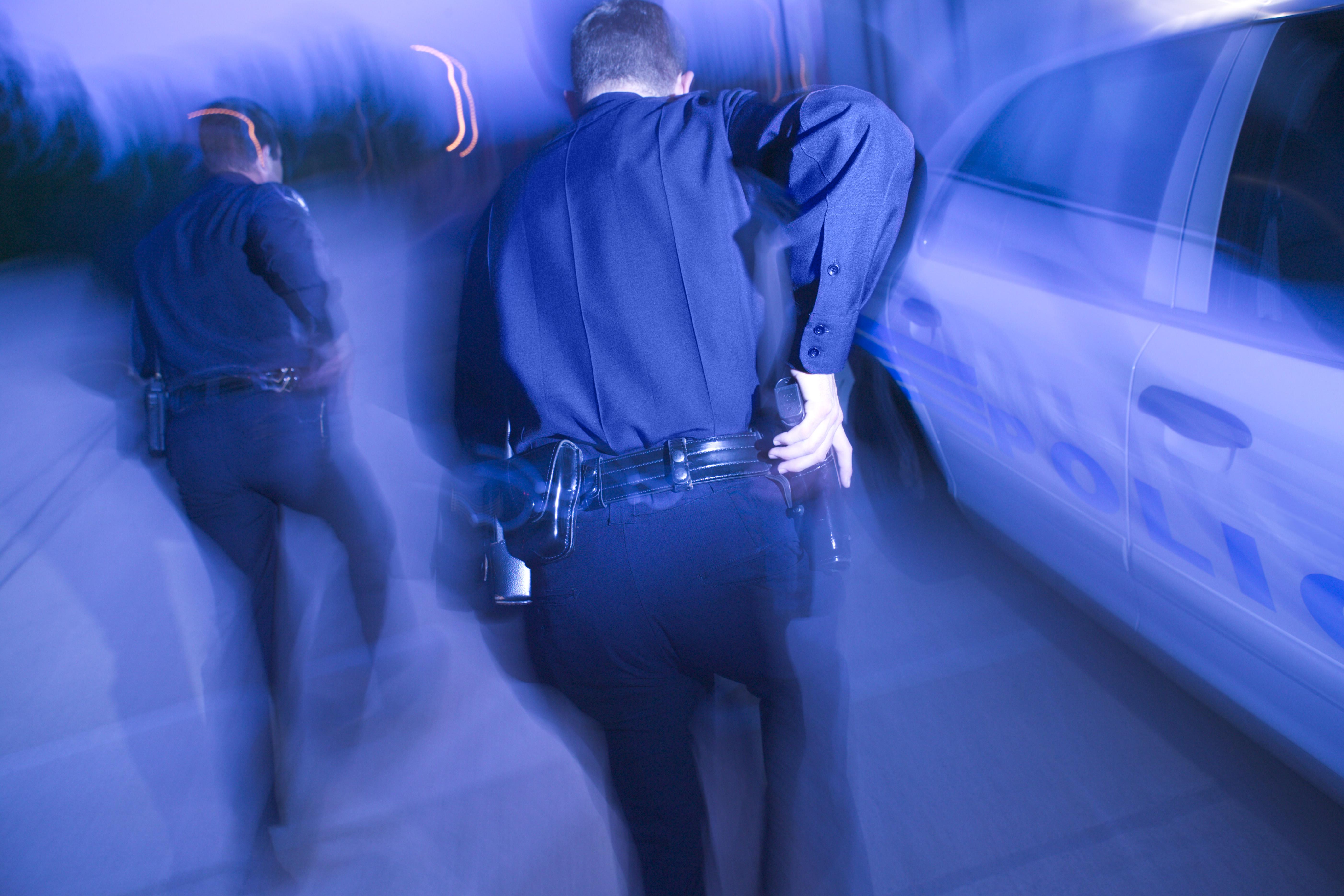 Police officers running, wrongful arrest, Texas, Braylen Kizzee , fugitive