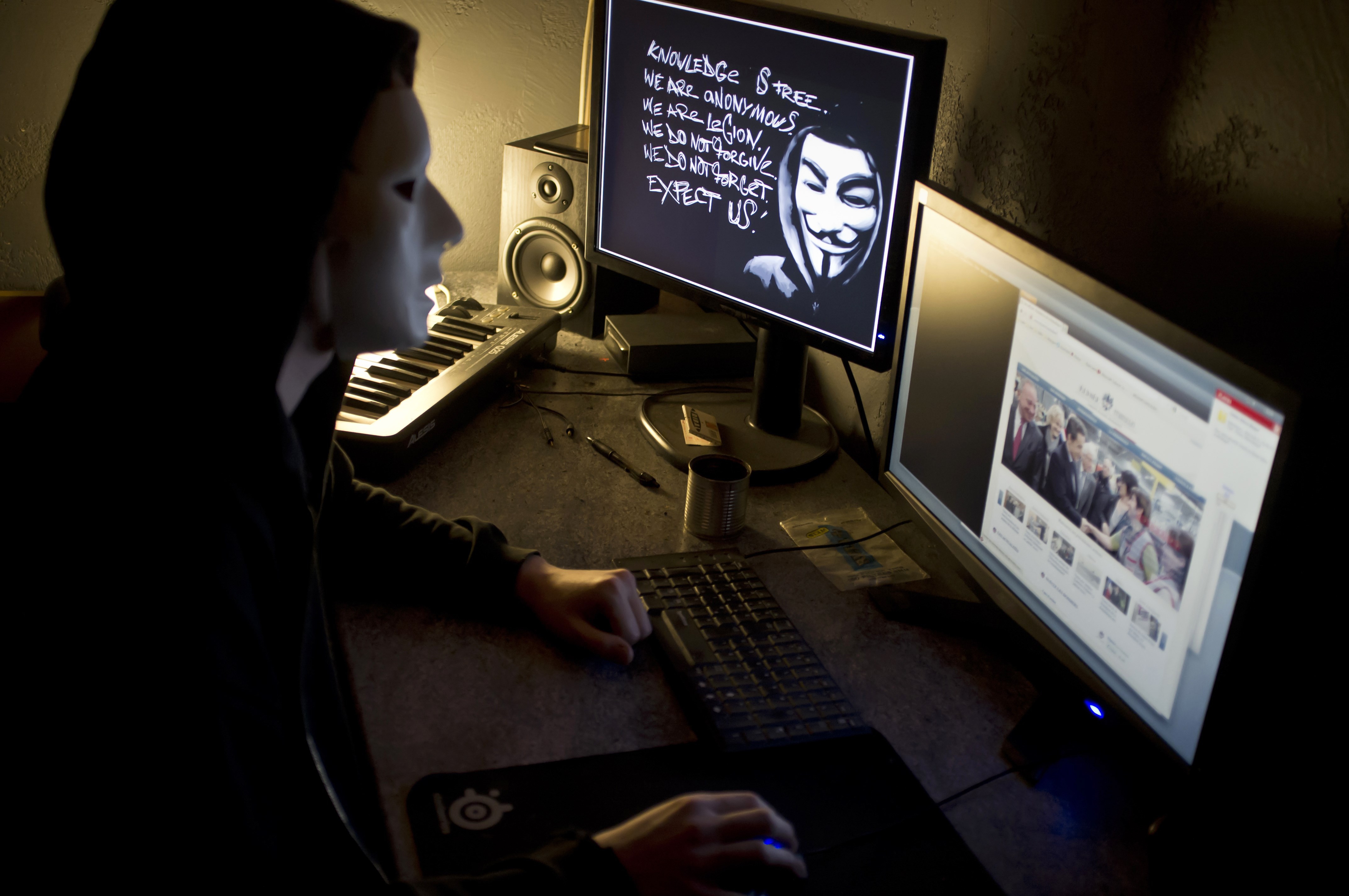 FRANCE-US-CRIME-COPYRIGHT-INTERNET-ANONYMOUS
