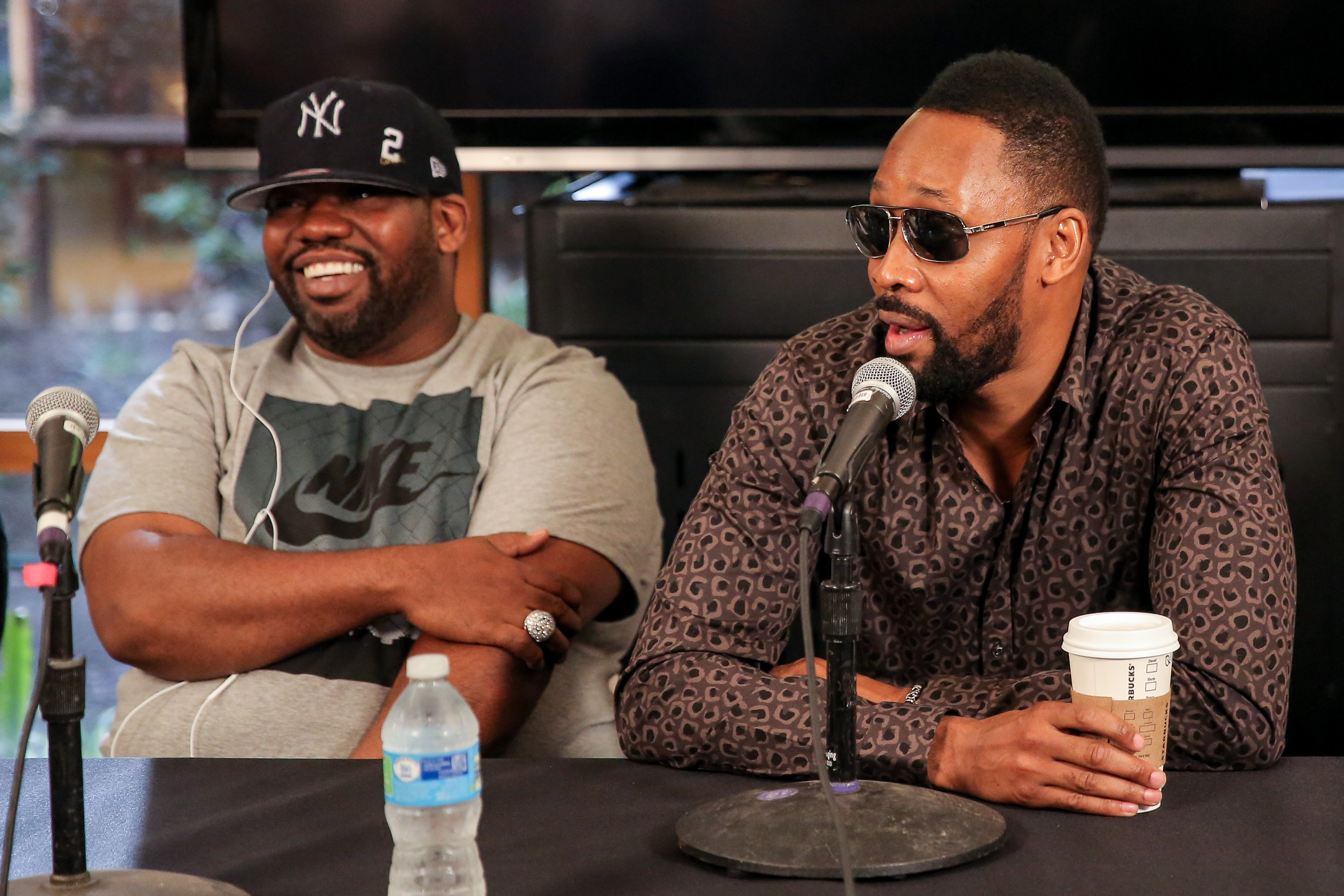 Warner Bros. Records Signs Legendary Hip-Hop Group Wu Tang