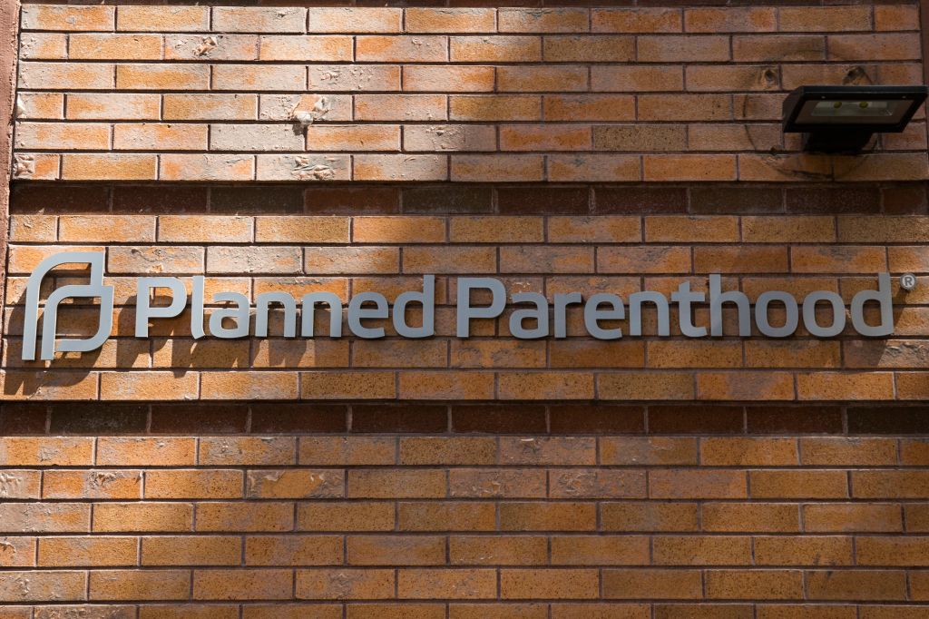 Planned Parenthood Funding Debate Stalls U.S. Congress