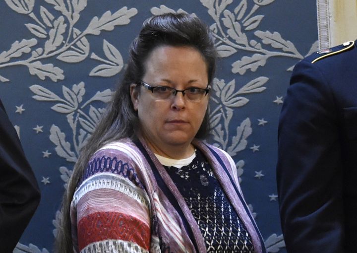Kim Davis gives a poker face prior to Obama’s arrival at Capitol Hill.