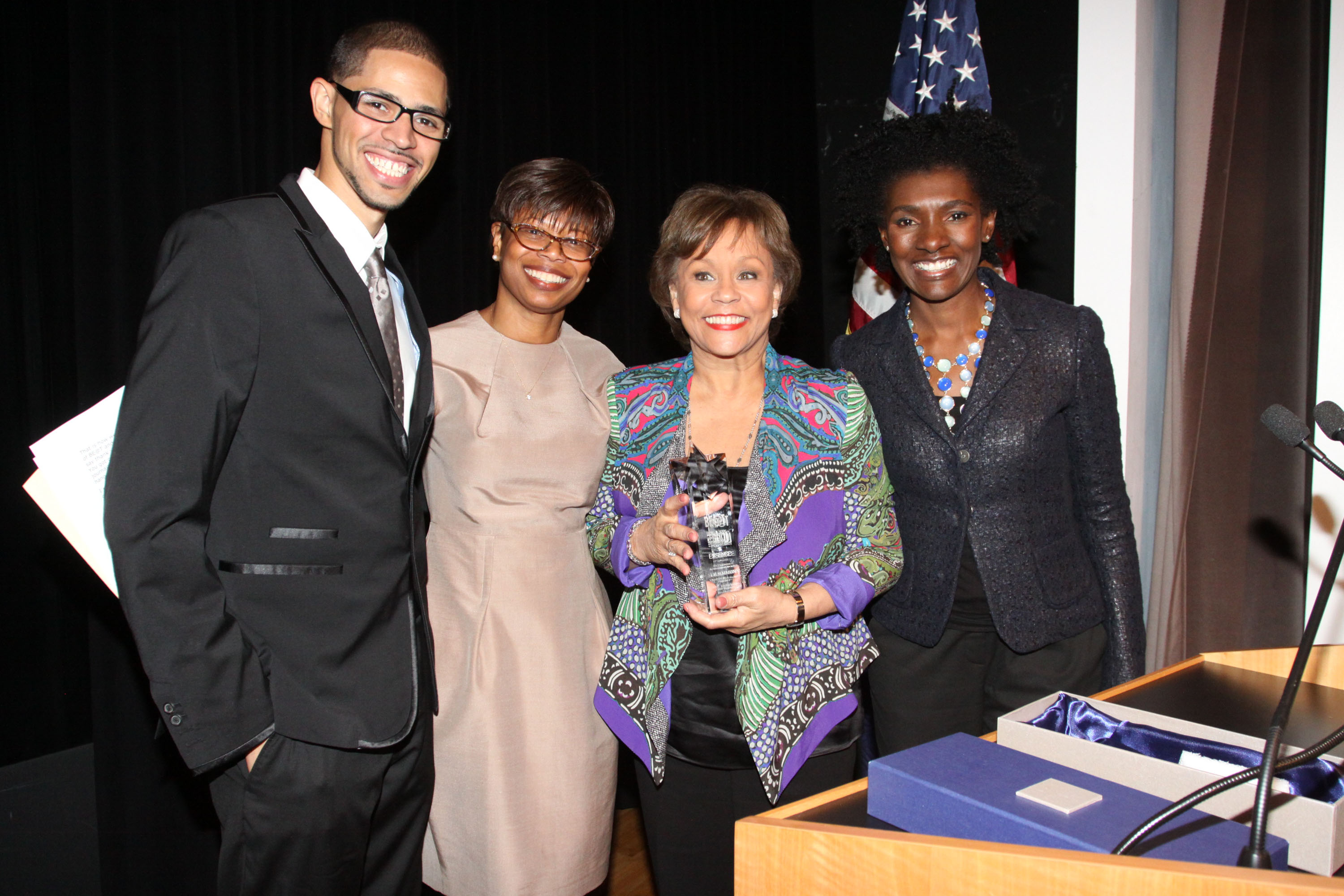 ESSENCE/NYABJ/BEAT Honors Sue Simmons