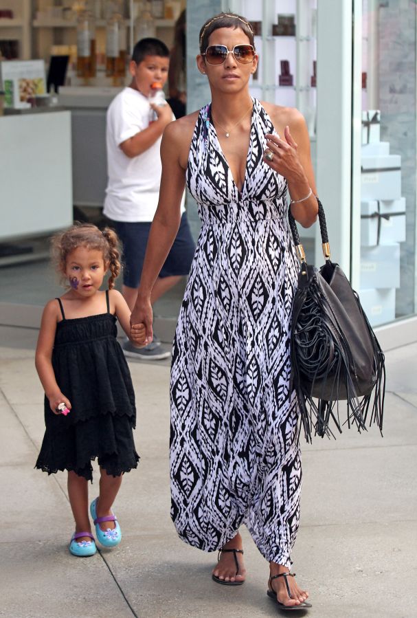 Celebrity Sightings In Los Angeles - July 26, 2011