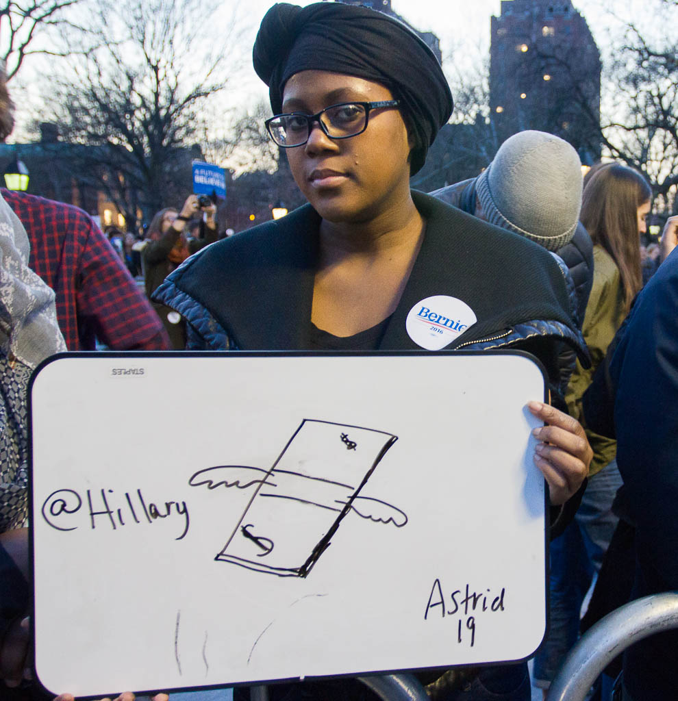 emoji, presidential candidates, bernie sanders rally