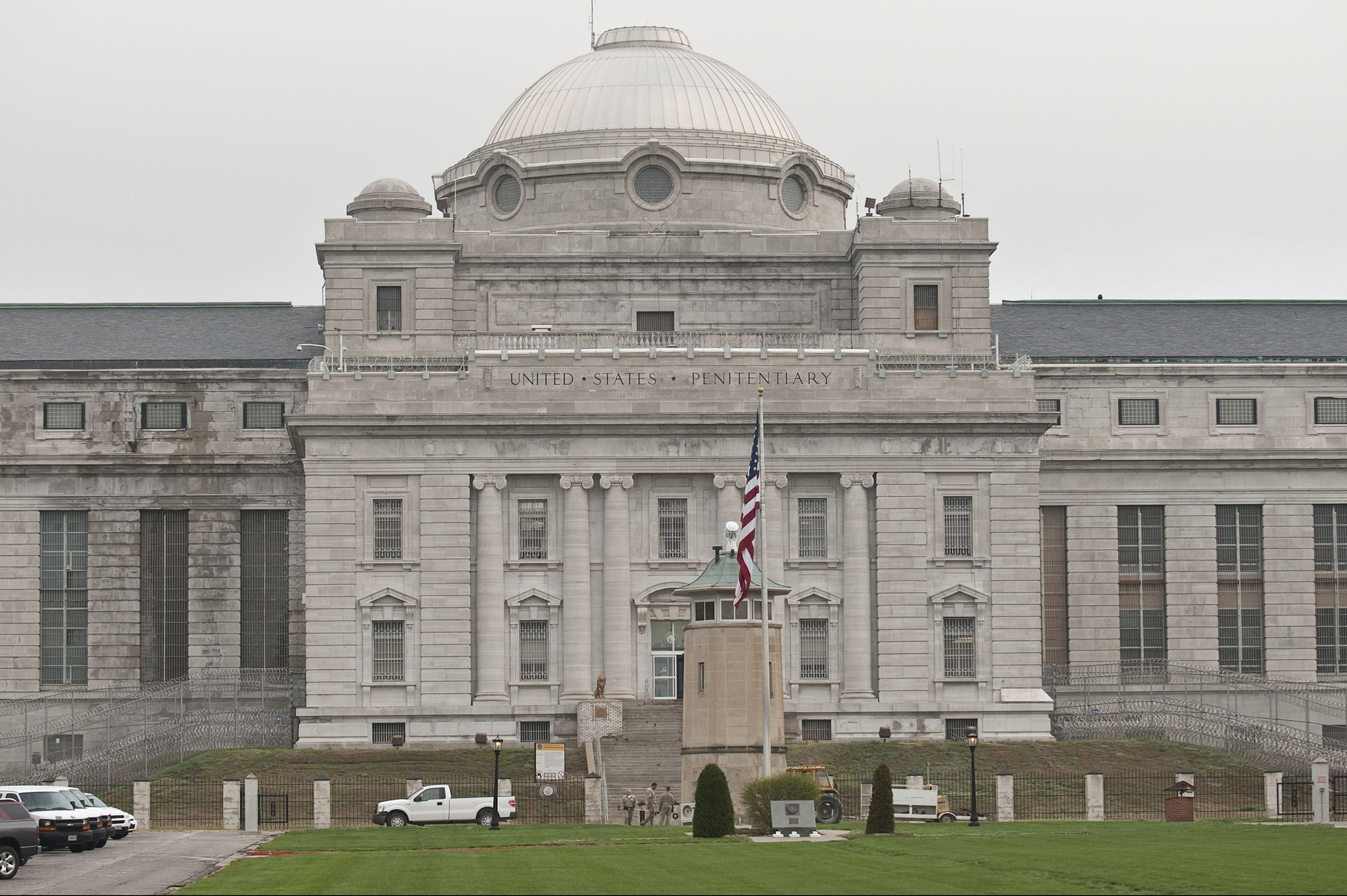 United States Penitentiary At Leavenworth,