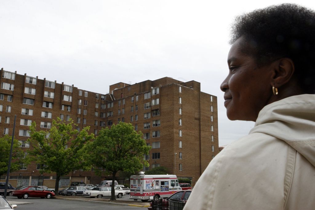 NEGATIVE# josephm 190515--SLUG-ME/TCOURTS--DATE-05/03/07-- 3