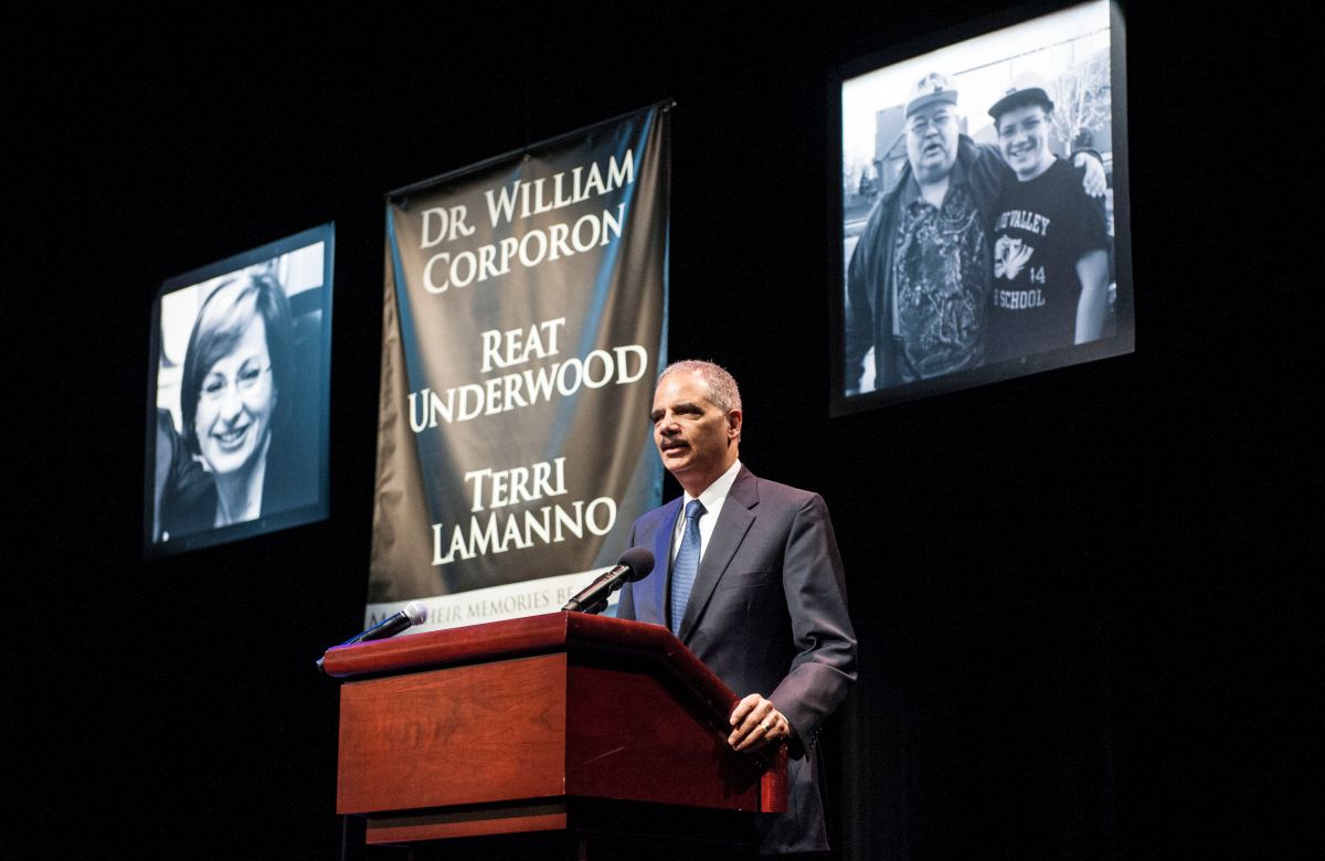 Eric Holder Attends Memorial Service For Victims Of Kansas Shootings