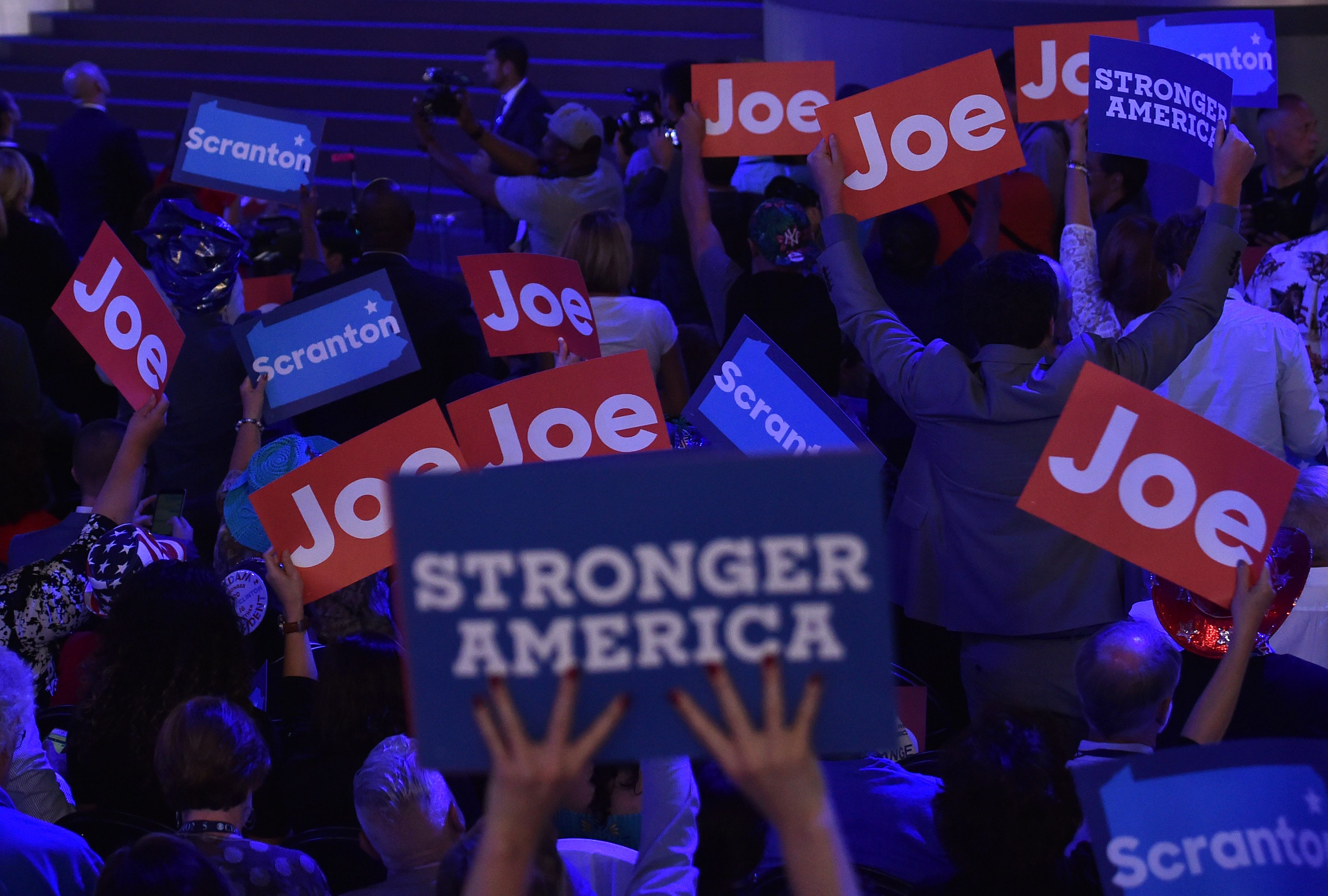 US-VOTE-DEMOCRATS-CONVENTION