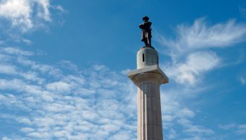 Robert E. Lee Monument.