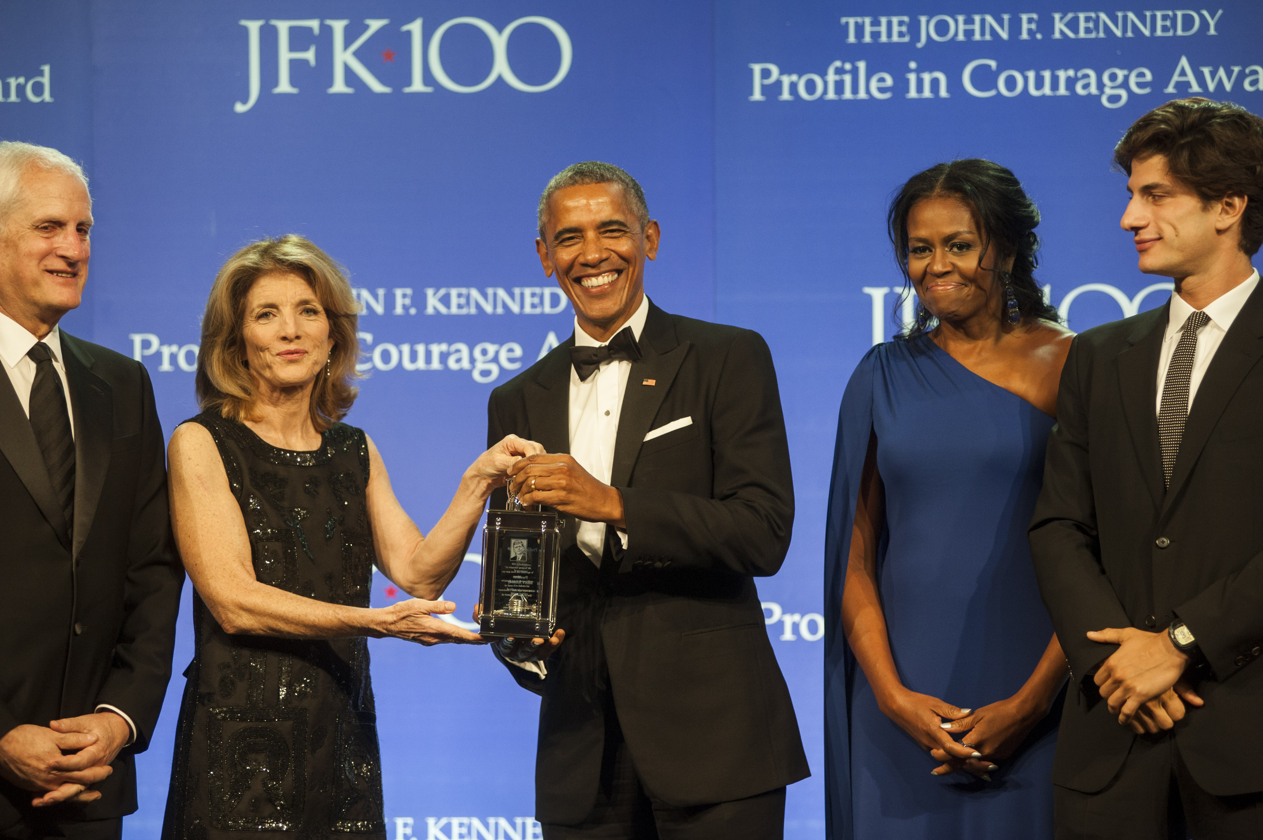 US-POLITICS-PEOPLE-JFK-AWARD-OBAMA