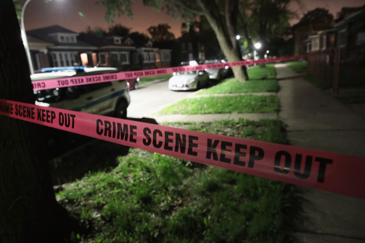 Chicago Assigns Extra Police Due To Threat Of Gun Violence Memorial Day Weekend