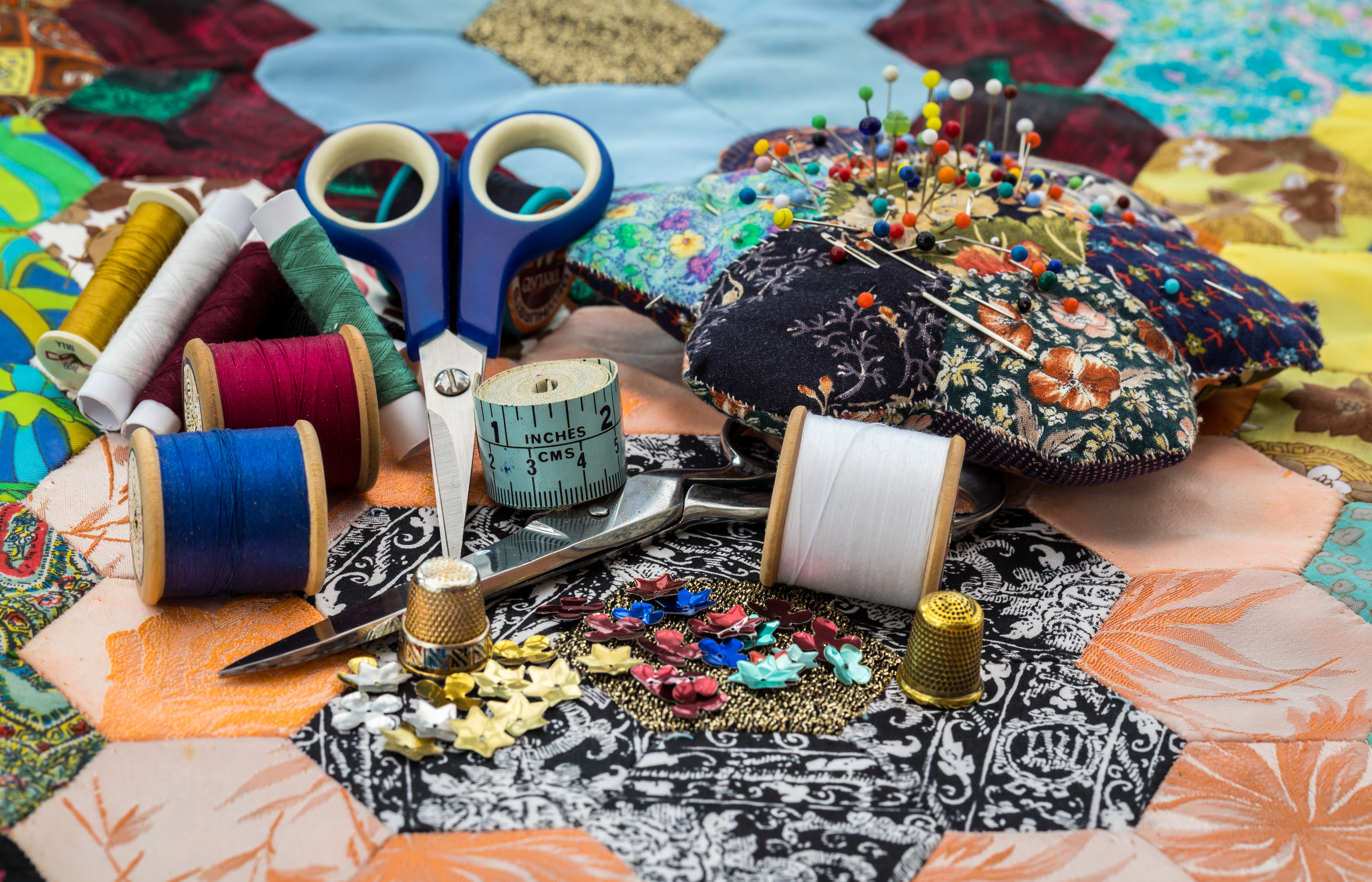 Sewing Equipment / Patchwork Quilt