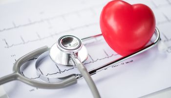 heart disease,Stethoscope and heart,diagnose