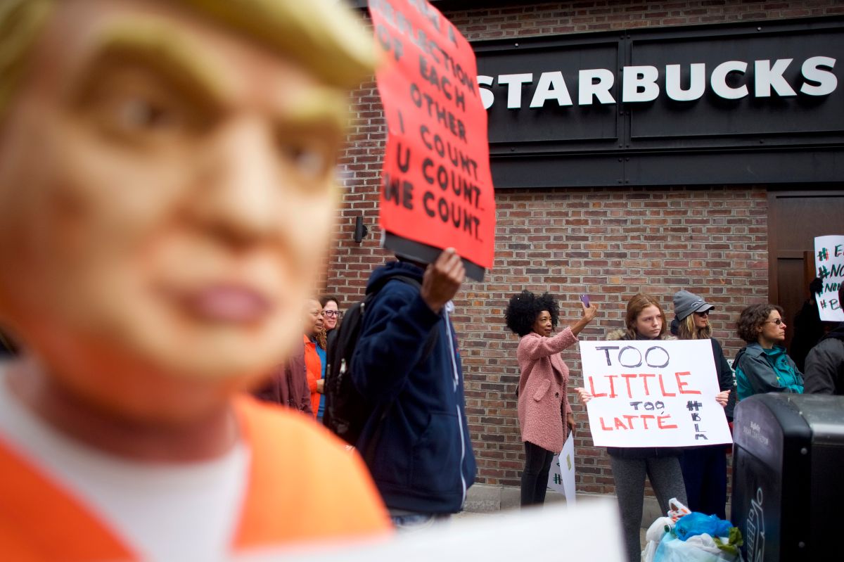 Philadelphia Police Arrest Of Two Black Men In Starbucks, Prompts Apology From Company's CEO