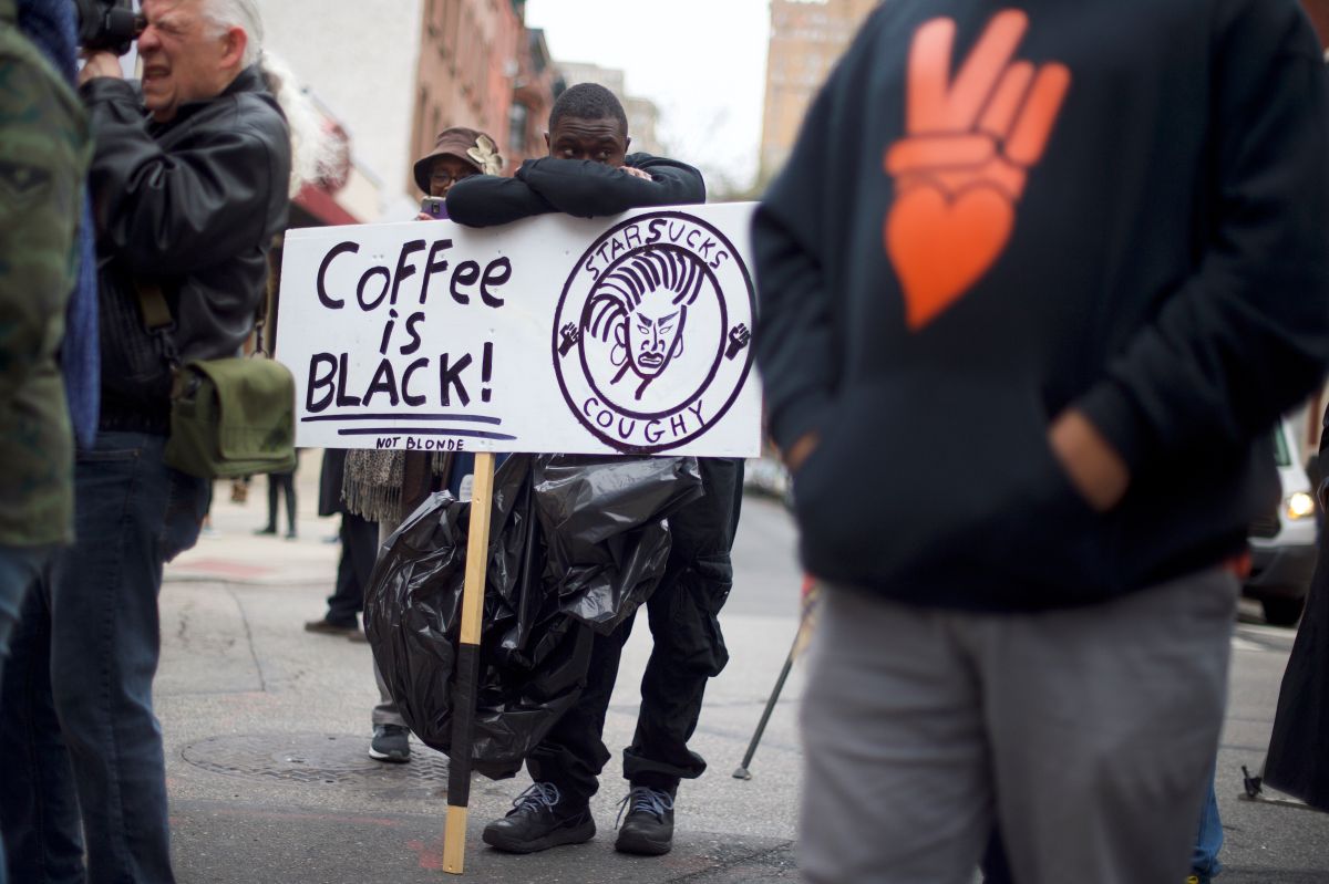 Philadelphia Police Arrest Of Two Black Men In Starbucks, Prompts Apology From Company's CEO