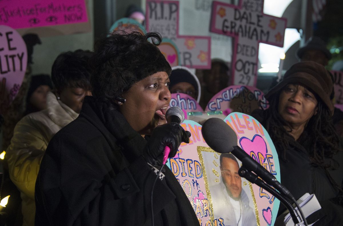 US-POLICE-VIOLENCE-MOTHERS