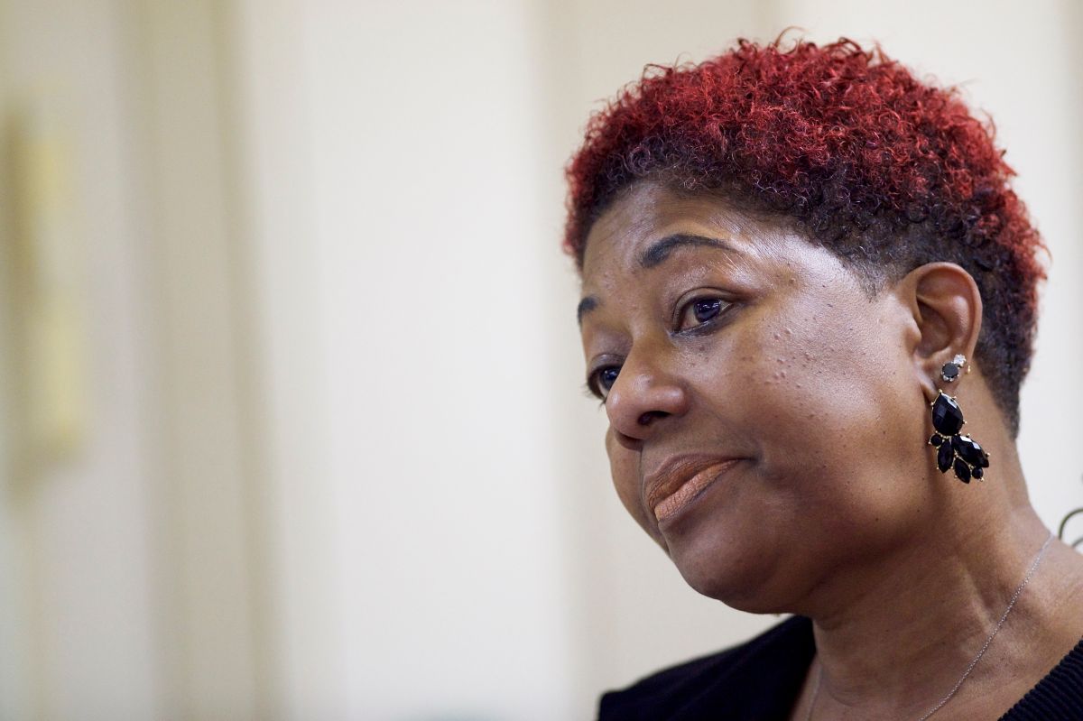 Mothers Of Sons Killed In Police Shootings Attend SC Forum Supporting Clinton