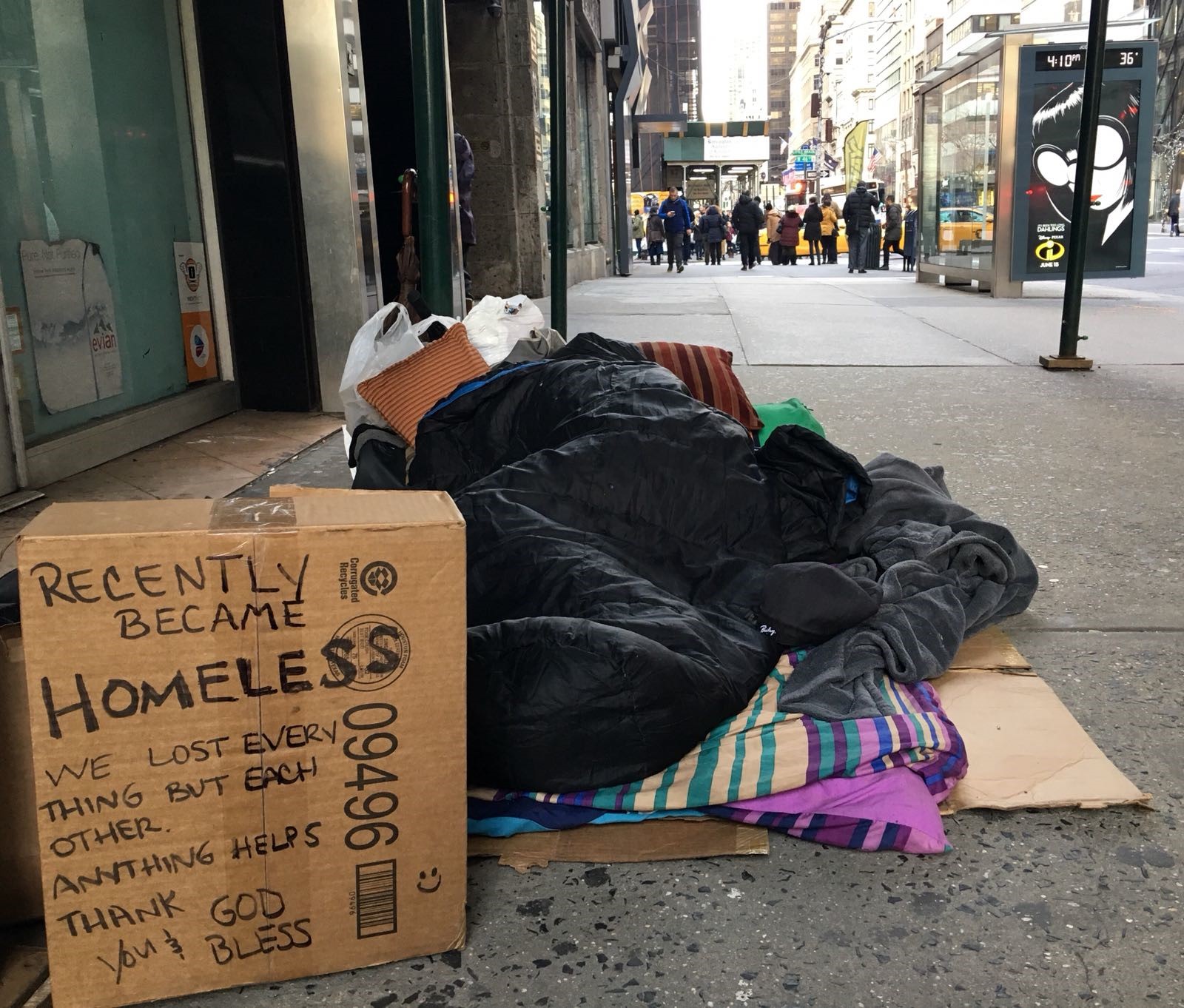 Freezing weather threatens lives of homeless in USA