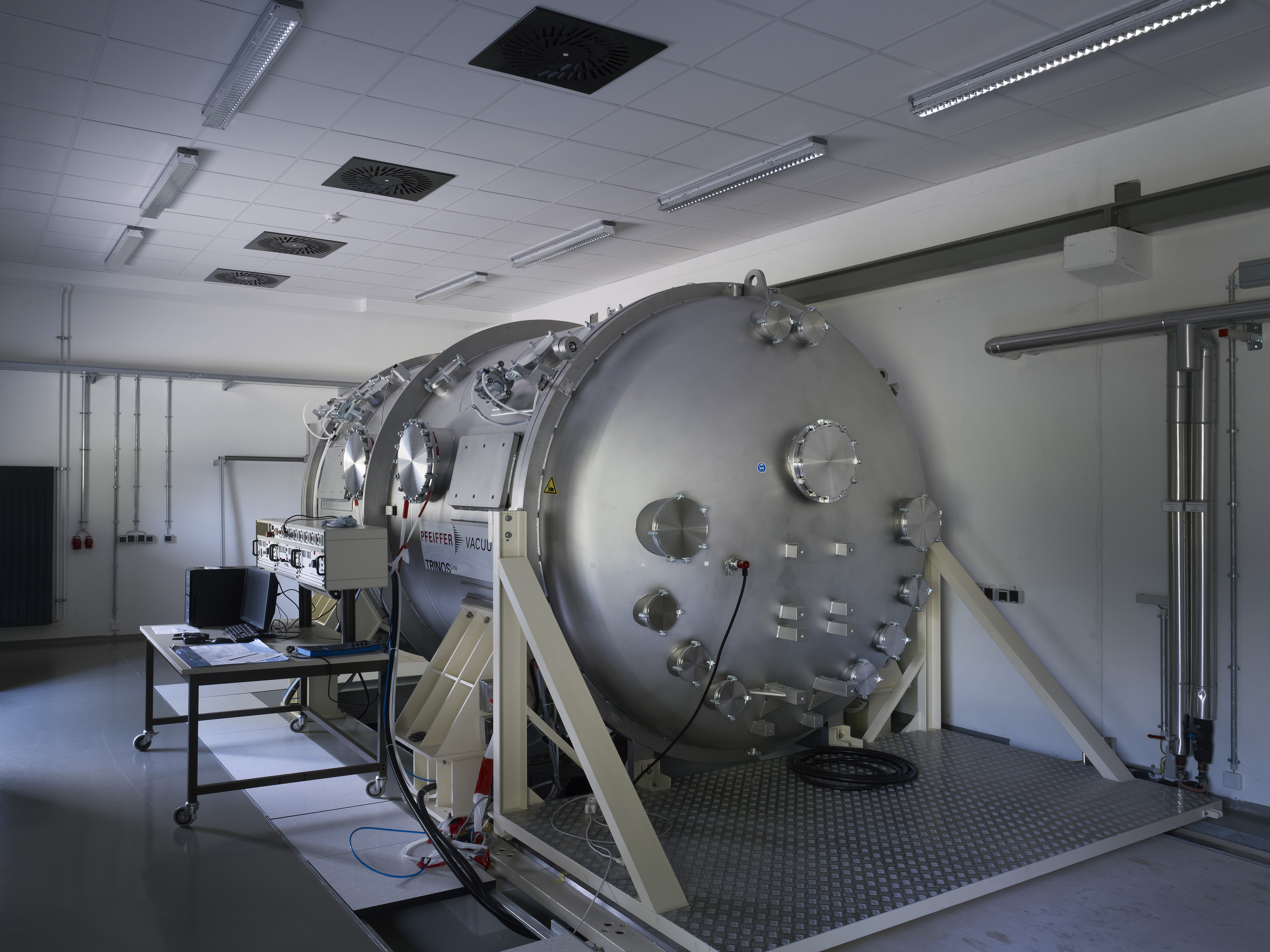 German Aerospace Centre (DLR), Bremen, Germany. Architect: Kister Scheithauer Gross, 2012.