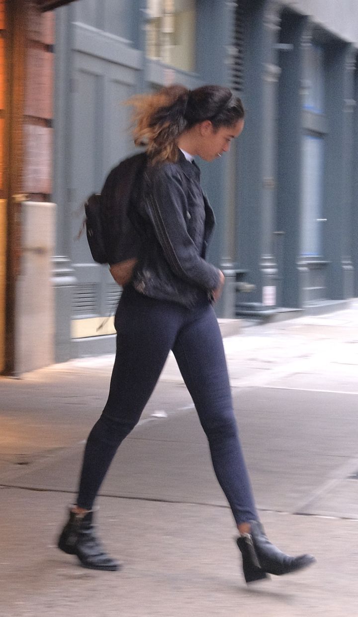 Malia Just Leaving Work Like Any Other Girl