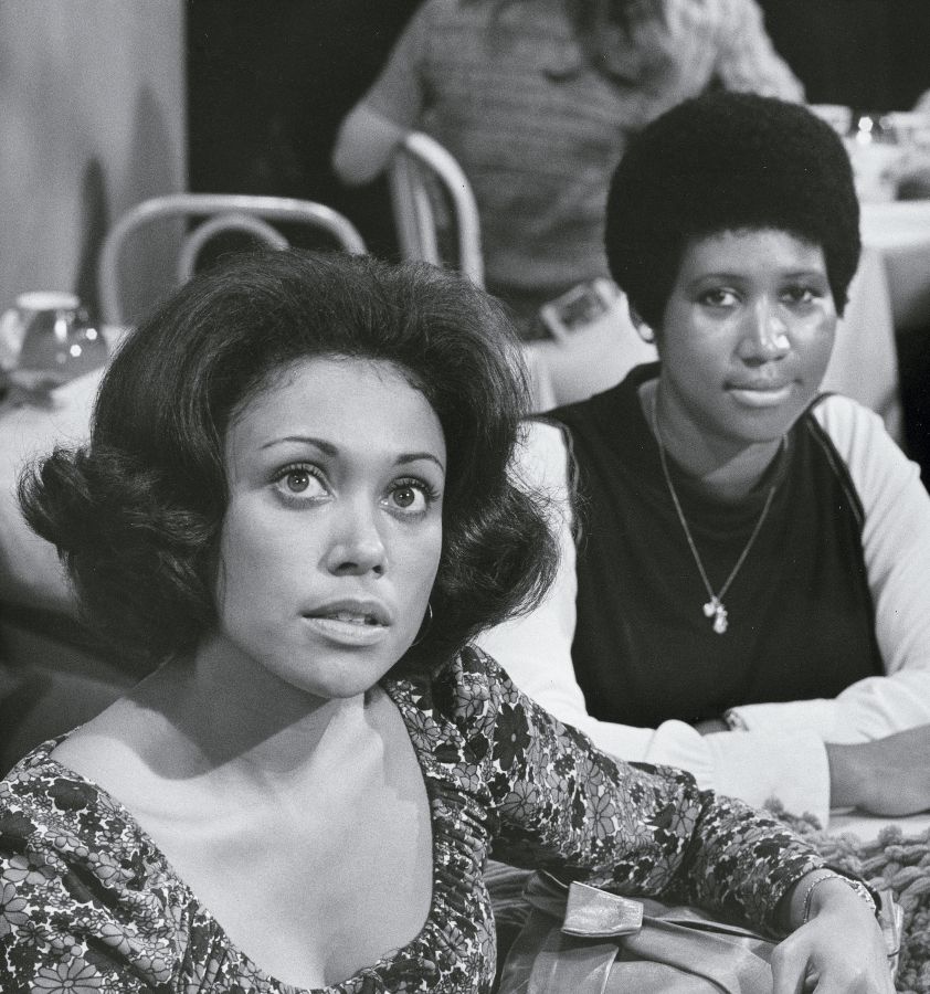 Denise Nicholas And Aretha Franklin On 'Room 222'