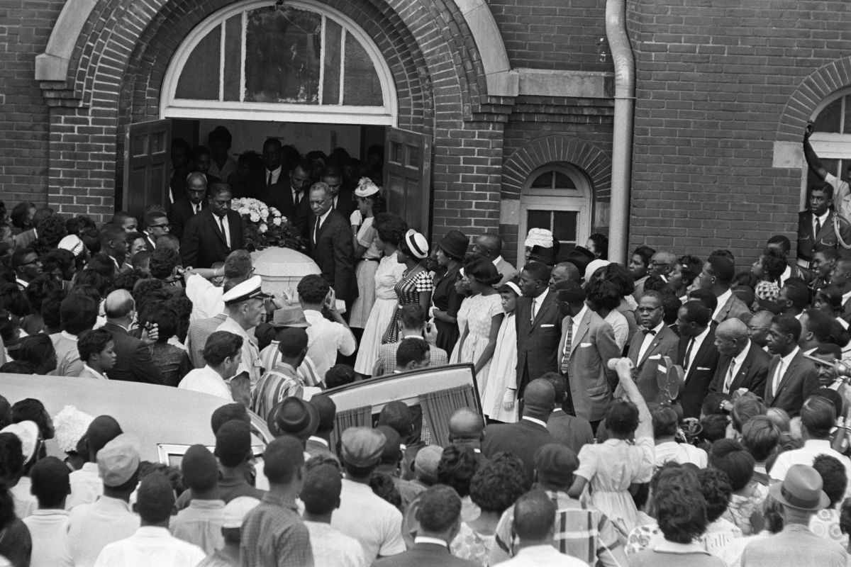 Crowd Around Carol Robertson's Casket