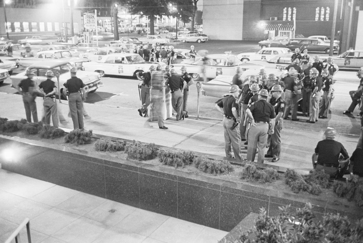 Arrival of Alabama State Troopers in Birmingham