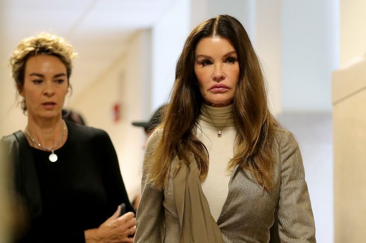 Janice Dickinson arrives