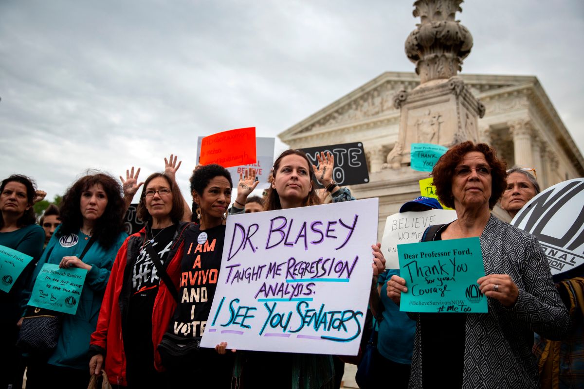 US-POLITICS-COURT-PROTEST-DEMONSTRATION