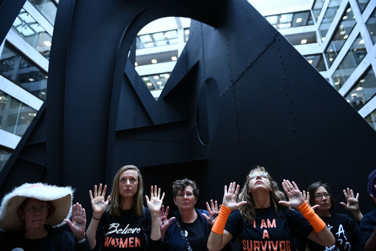 US-POLITICS-COURT-PROTEST-DEMONSTRATION