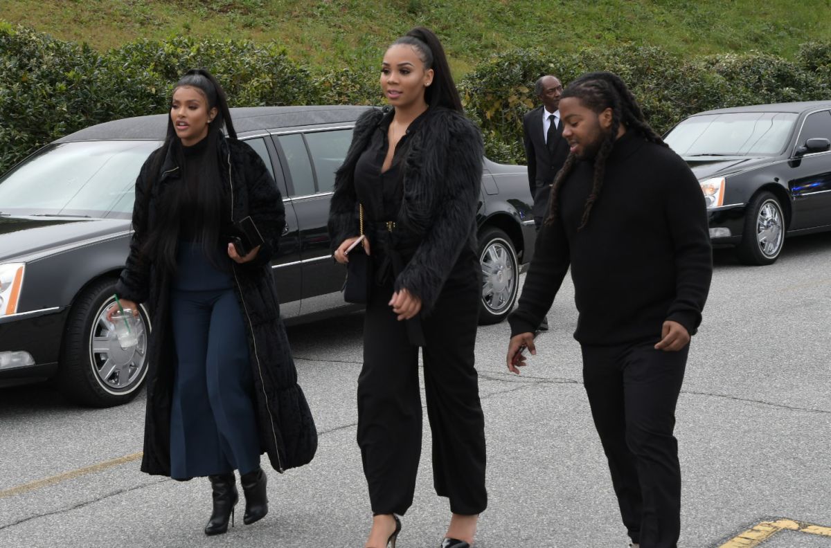 Mourners including Tichina Arnold arrive at the funeral service for Kim Porter at the Cascade Hills Church in Columbus, Georgia