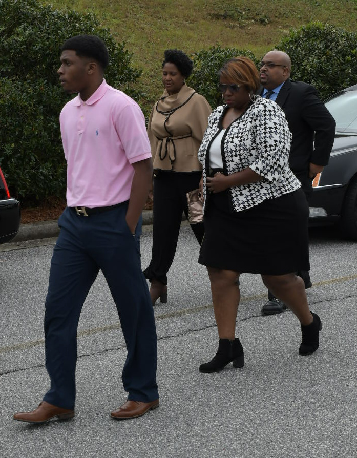 Mourners including Tichina Arnold arrive at the funeral service for Kim Porter at the Cascade Hills Church in Columbus, Georgia