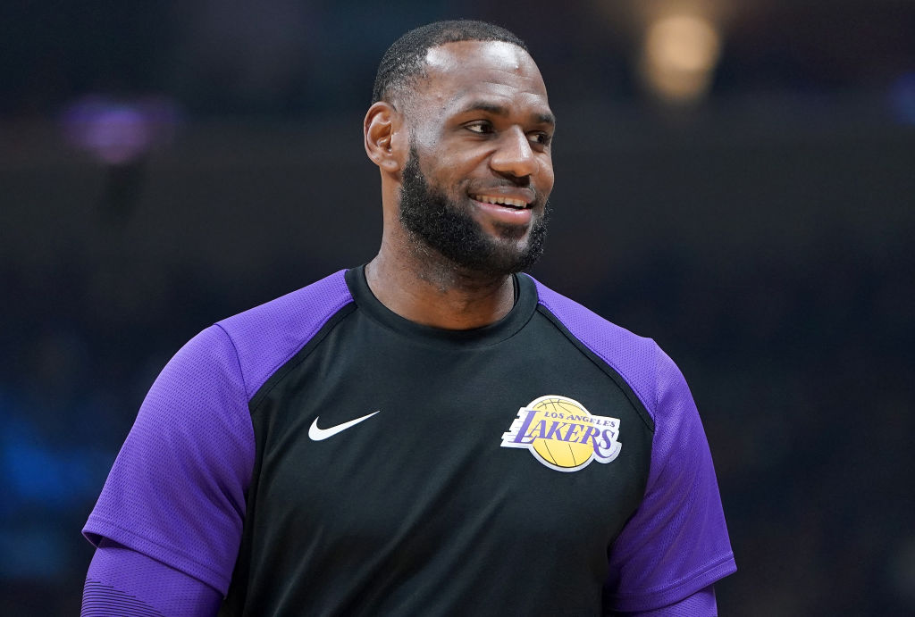 Los Angeles Lakers v Golden State Warriors