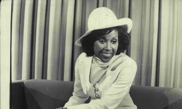American actress and singer Diahann Carroll, of the TV series "Julia" pictured at Sydney airport today. She is here for a season at the VChevron Hotel.