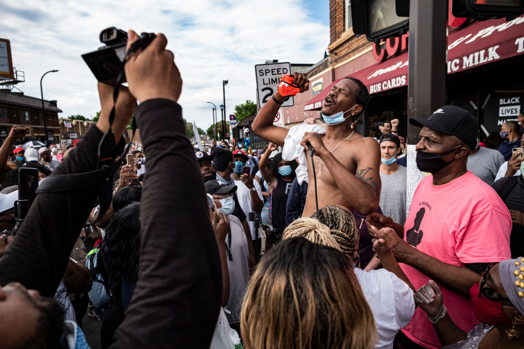 Four Minneapolis police officers fired after man dies in police custody