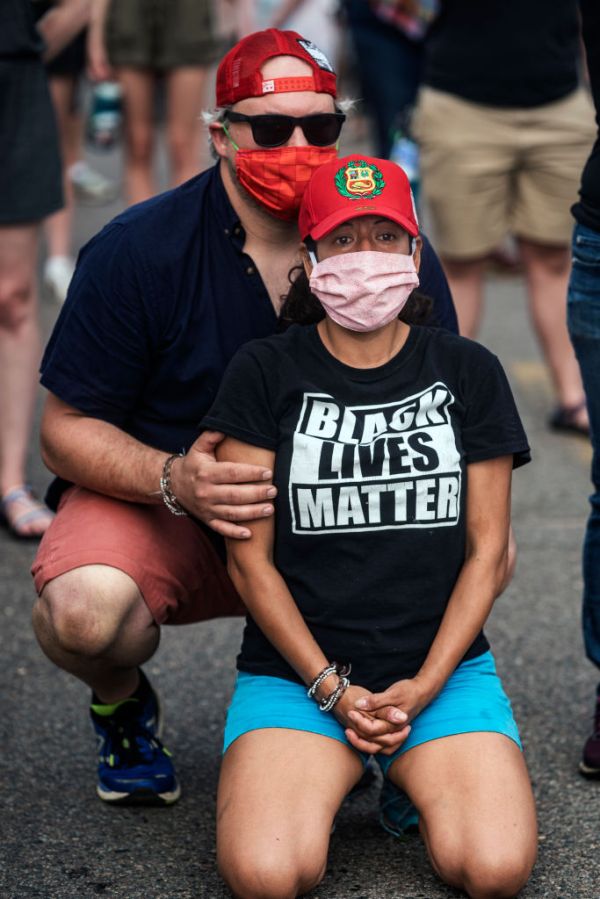 Four Minneapolis police officers fired after man dies in police custody