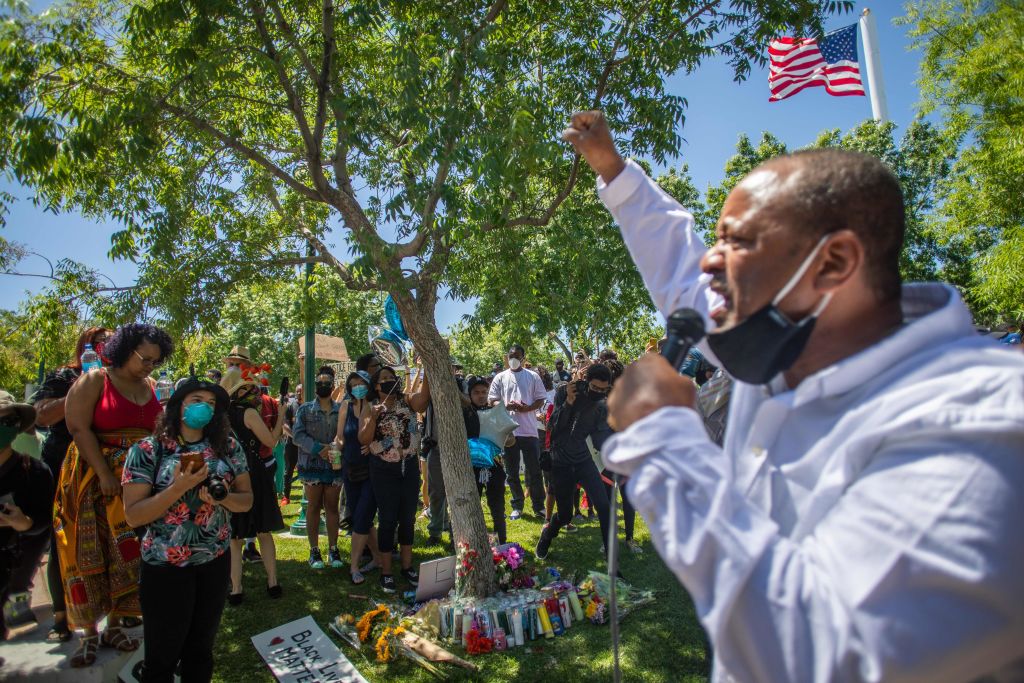 TOPSHOT-US-POLITICS-RACISM-UNREST