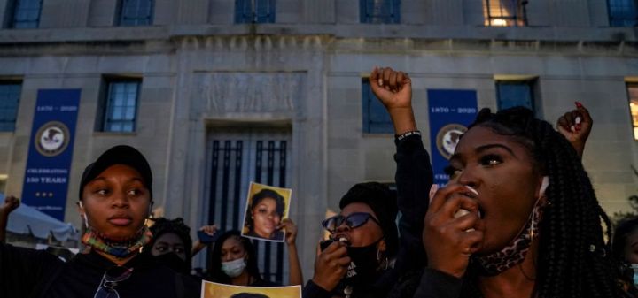 Demonstrators Call for Justice for Breonna Taylor