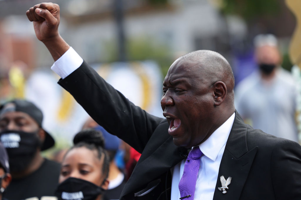 Louisville Reacts After Cop Charged With Wanton Endangerment In Breonna Taylor's Death