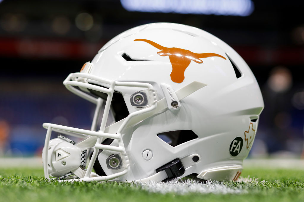 Valero Alamo Bowl - Texas v Colorado