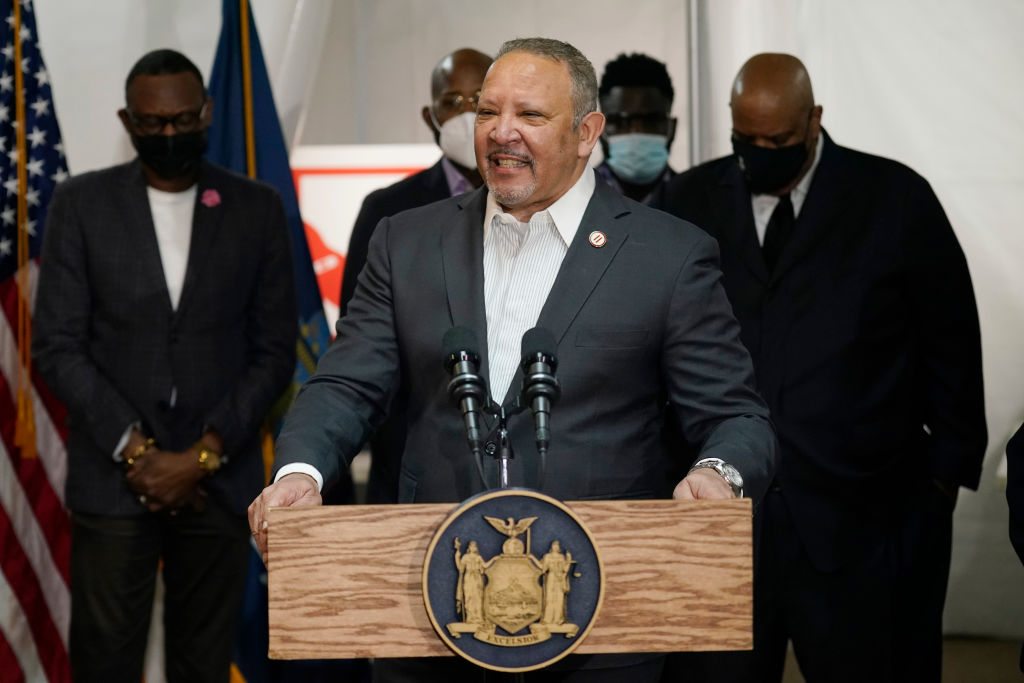 New York Governor Cuomo Tours Mass Vaccination Site In Harlem At Mount Neboh Baptist Church