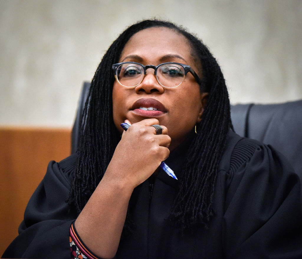 Local high school students observe a reenactment of a landmark Supreme court case at U.S. Court of Appeals, on December 18 in Washington, DC.