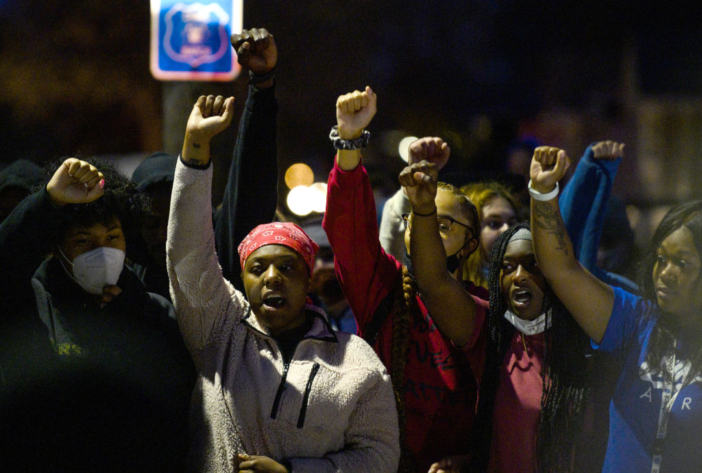 Police Shooting Near Minneapolis Sparks Protest