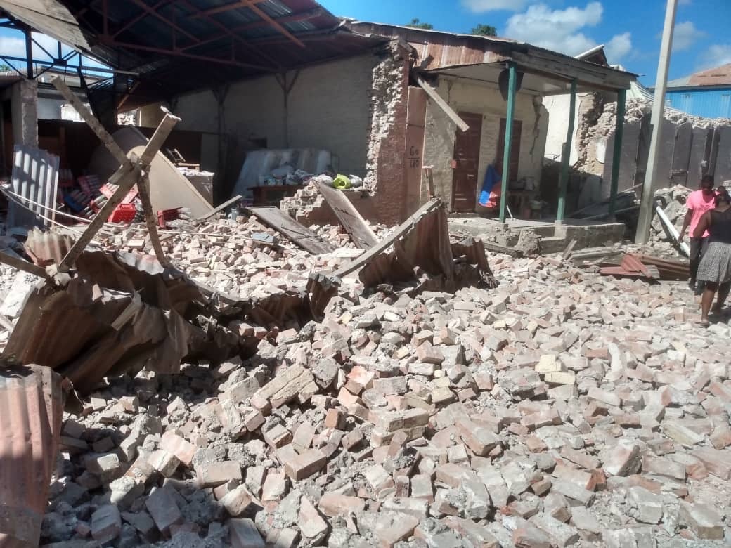 Powerful 7.2 magnitude earthquake jolts Haiti