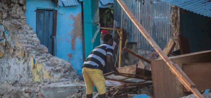 Death Toll Over 1,200 After 7.2 Quake In Haiti
