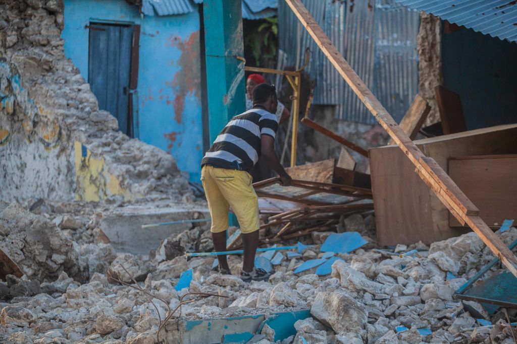 Death Toll Over 1,200 After 7.2 Quake In Haiti
