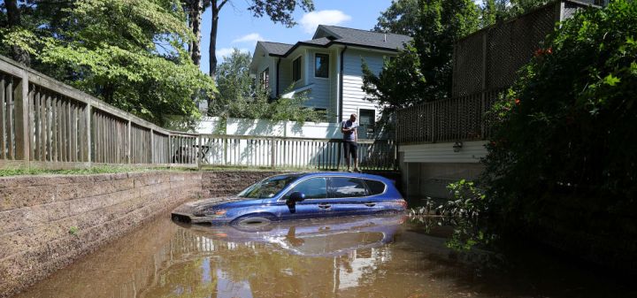 Hurricane Ida hits east coast with flash floods