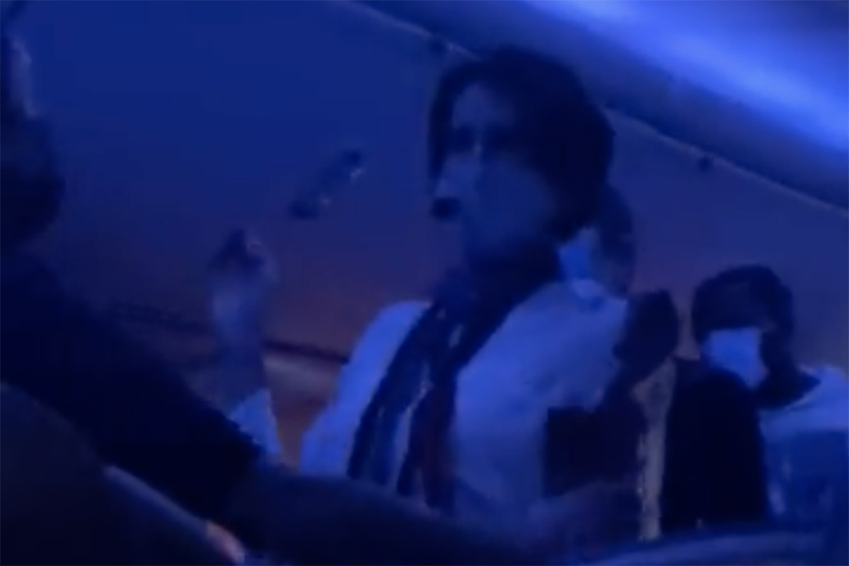 Karens in the air viral video